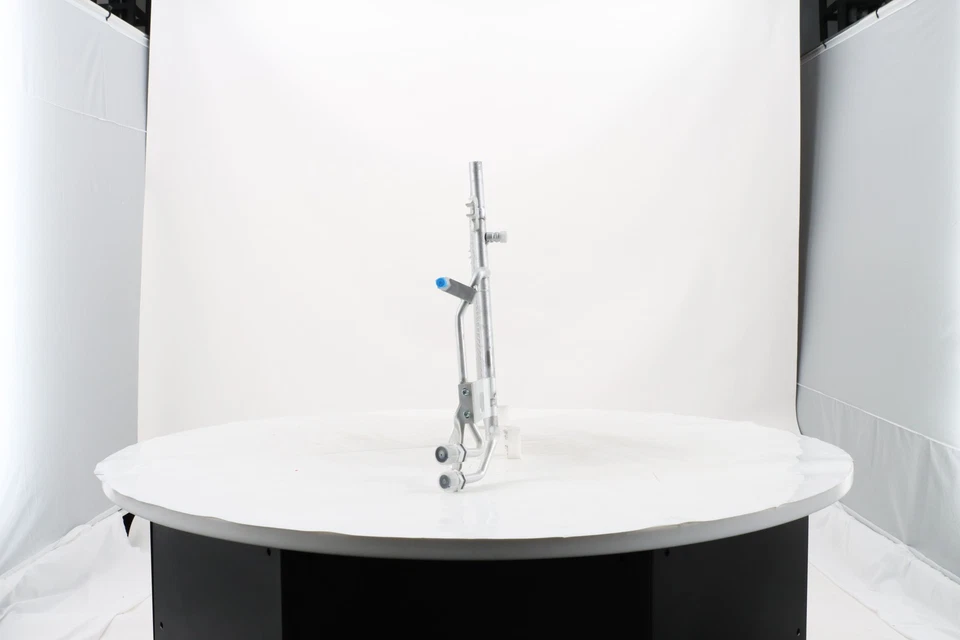 A/C Condenser Air Conditioning for Audi A4 1996-2002 Volkswagen Passat 1998-2002 Foto 4 de 4