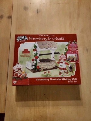 The World Of Strawberry Shortcake Wishing Well Snap And Switch Similar To Lego