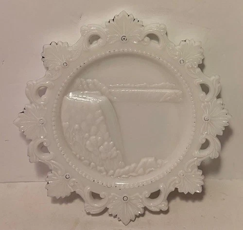 Vintage White Milk Glass Scallop Lace Edge Small Plate (or ash tray) 7” Diameter