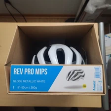 Giant Rev Pro MIPS White Mens Size Small (51-55 CM) - New!