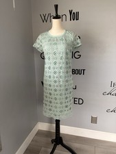 EUC Ann Taylor LOFT Lace Shift Dress Size 8