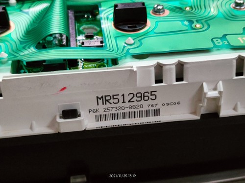 98-05 JDM MITSUBISHI PAJERO IO H76W H66W 4WD AT SPEEDOMETER GAUGE CLUSTER METER - Picture 5 of 6