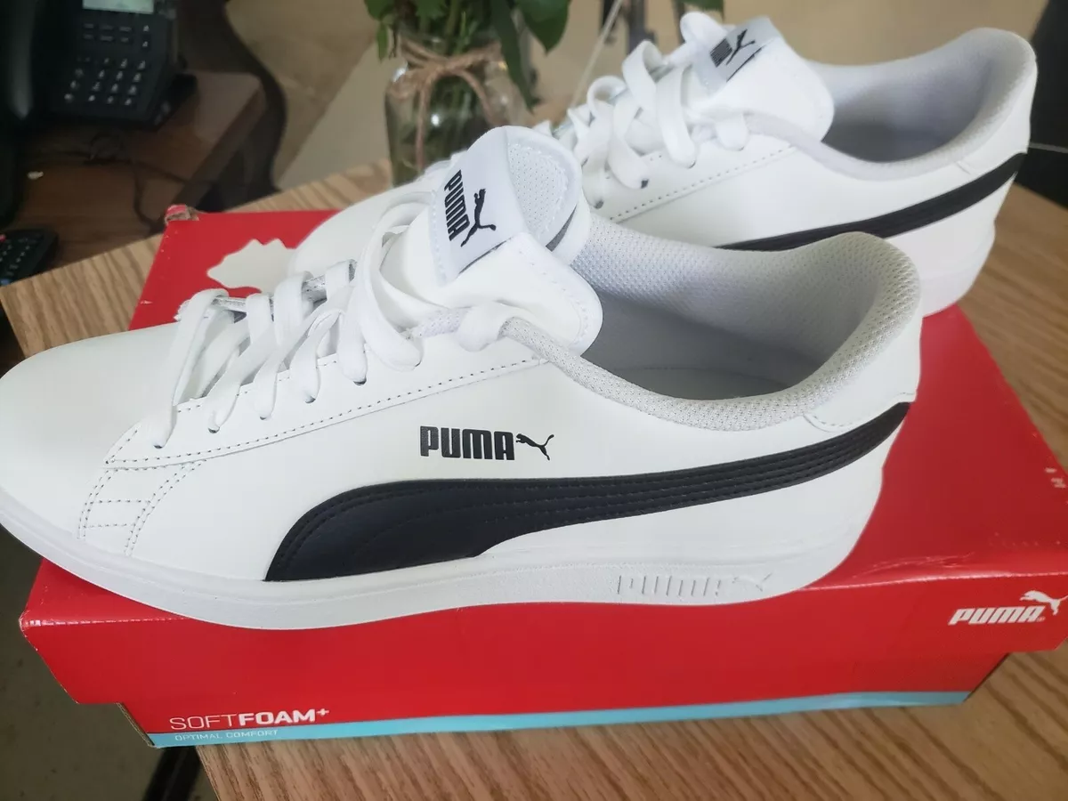 PUMA Smash v2 Sneakers