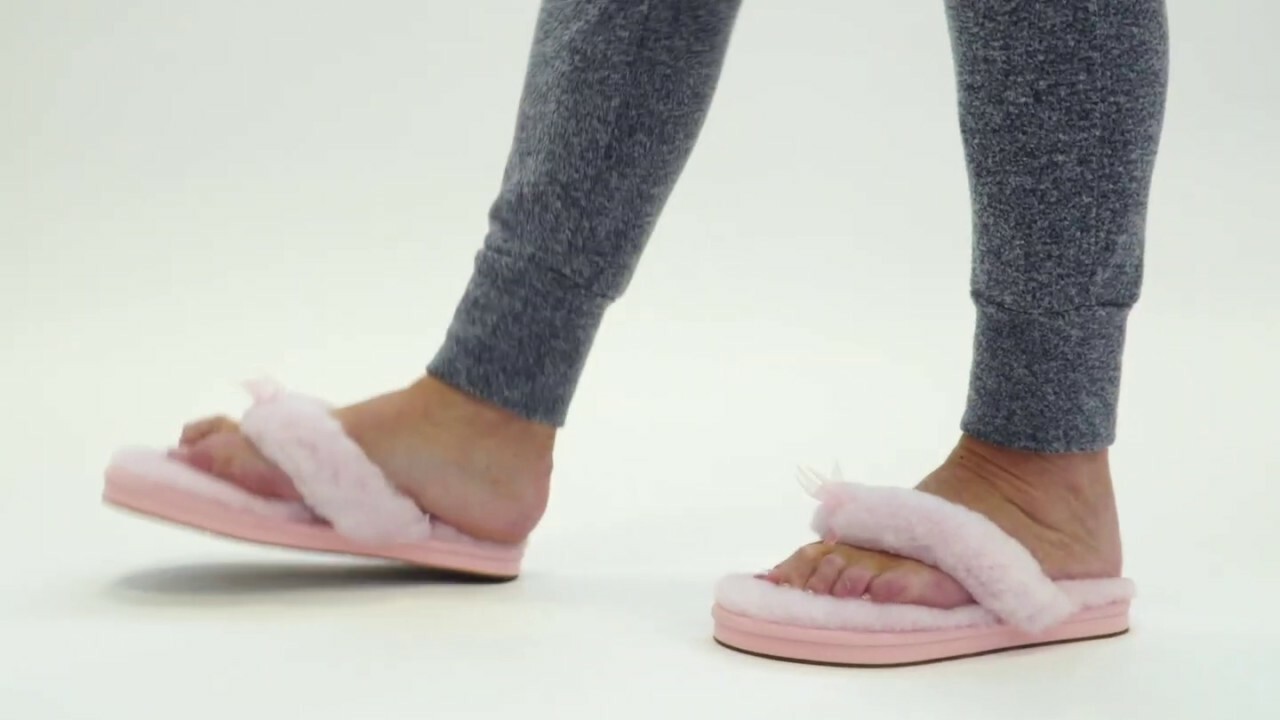 UGG Fluff Flip Flop II Baby Pink Sheepskin Women's Sz 11 / 42 Slippers |  eBay
