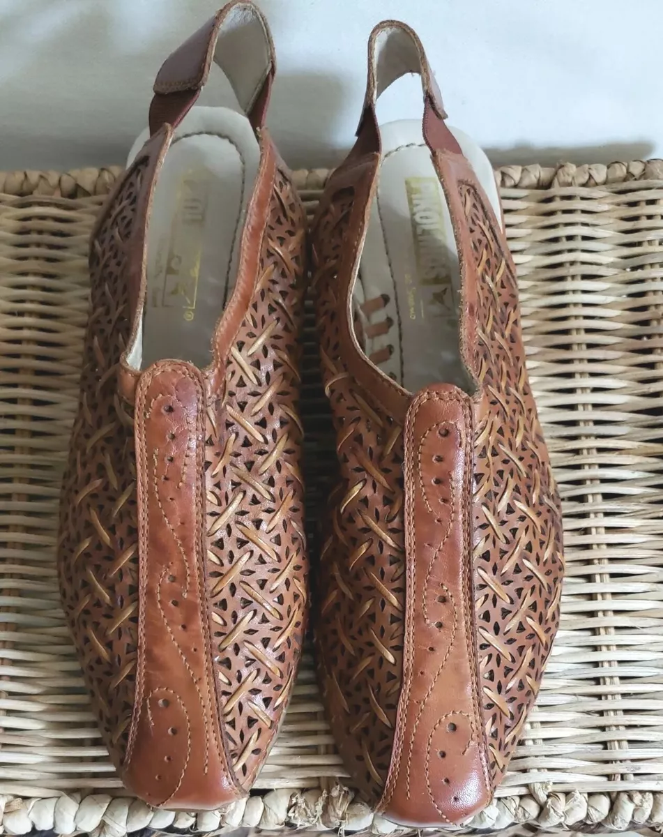 Basket store woven sandals