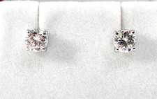 Gorgeous BRAND NEW 14 KT White Gold .78 Ct DIAMOND Screw Back Stud Earrings