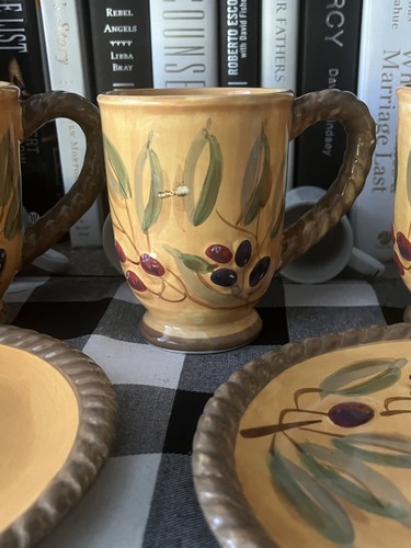 Gibson Bistro Italia 3 Salad Plates And 2 Mugs (A15) - Picture 4 of 4
