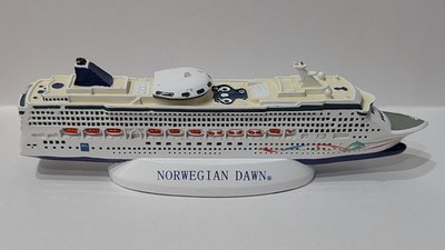 Norwegian Dawn 10.5'' Resin Cruise Ship Model Souvenir   Used