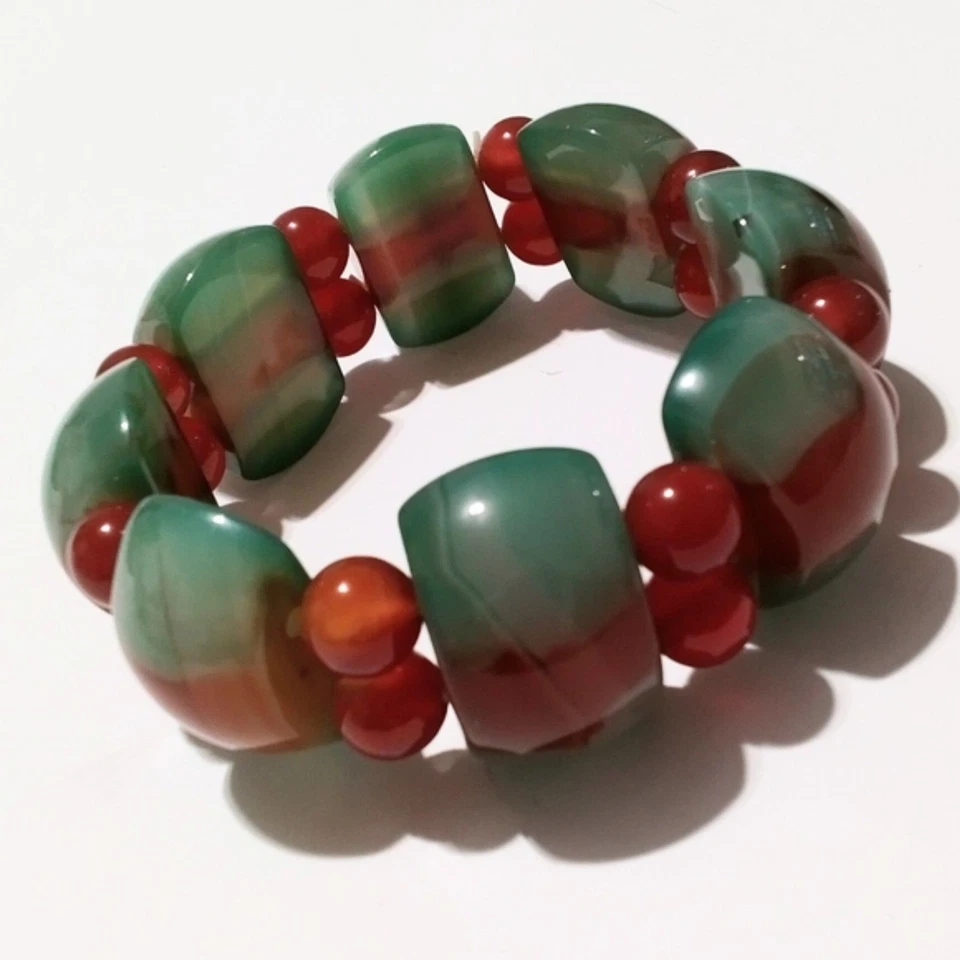 ChatGPT said:  Banded Agate and Carnelian Chunky Stretch Beaded Bracelet - Image 3 of 4