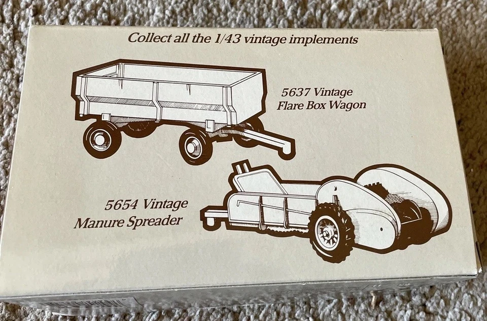 Ertl 1/43 John Deere Manure Spreader Vintage - Image 4 of 4
