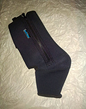 Ankle Genie Neoprene Ankle Brace Support Black One Size Zipper Adjustable