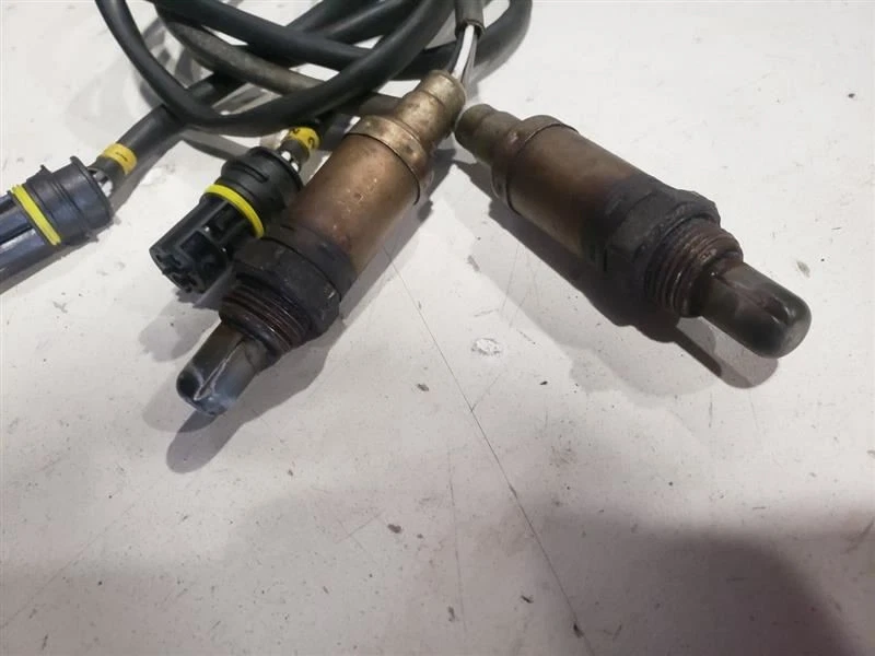 BMW E46 M3 00-06 Rear O2 Sensor Set OEM 01 02 03 04 05 2006 2005 2004 2003 2002 - Image 3 of 4