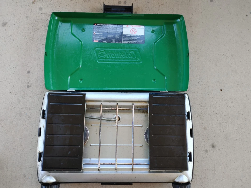 ESTUFA COLEMAN EXTERIOR PROPANO VERDE CON VÁLVULA DE GAS/REGULADOR Foto 3 de 4