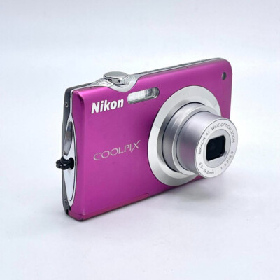 Nikon COOLPIX S3000 Compact Digital Camera Pink 12MP 4x Optical