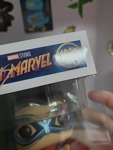 Funko Pop! Figura Vinilo Marvel Ms. Marvel #1083 (Edición Especial) - Imagen 10 de 17