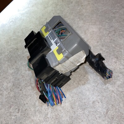 2005 CHRYSLER Town & Country DODGE Caravan Dash Wire Harness Module P0486969AC