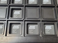 (1 PC) AT75C310-Q160 ATMEL IC MPU SIAP 40MHZ 160QFP