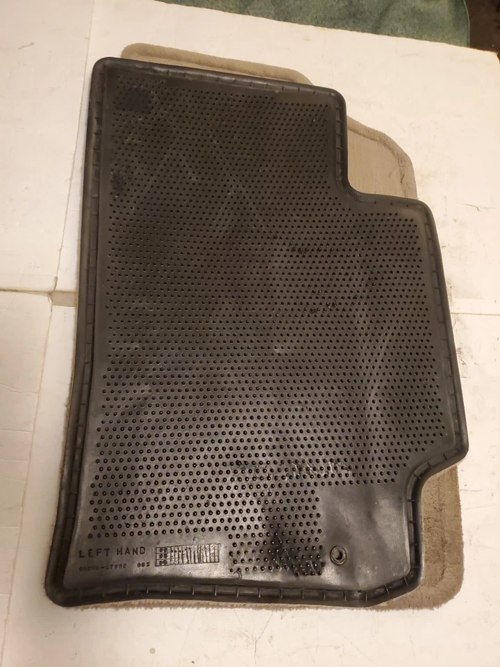 Alfombrillas delanteras izquierda y derecha Toyota Avalon 1995 1999 OEM beige  Foto 4 de 4