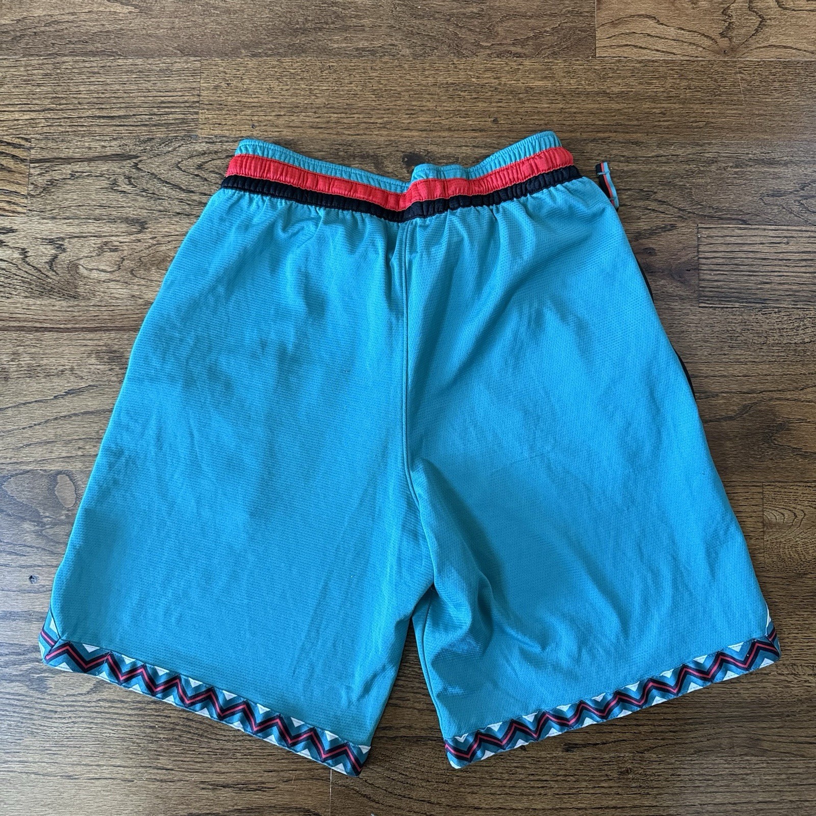 Nike Dri-FIT Men's Athletic Mesh Shorts Blue Red Black Geometric Size M thumbnail 8