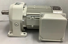 Sumitomo Sm-Cyclo ZNHM05-1220-10 Gearmotor 1/2HP 10:1 Ratio 3-Ph (R24)
