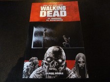 LIVRE BD BROCHE "WALKING DEAD, TOME 23 Murmures + 24 Opportunites"