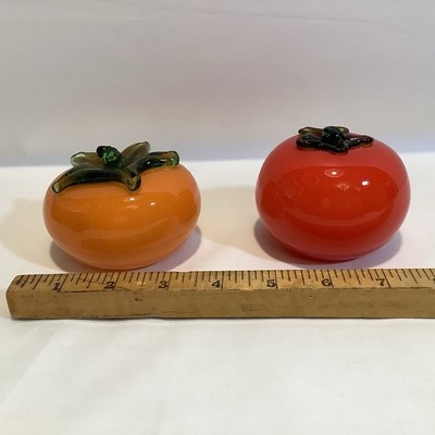 Lot of 2 Vintage Veggies 1 Red Tomato & 1 Orange Tomato Realistic & Life Size**