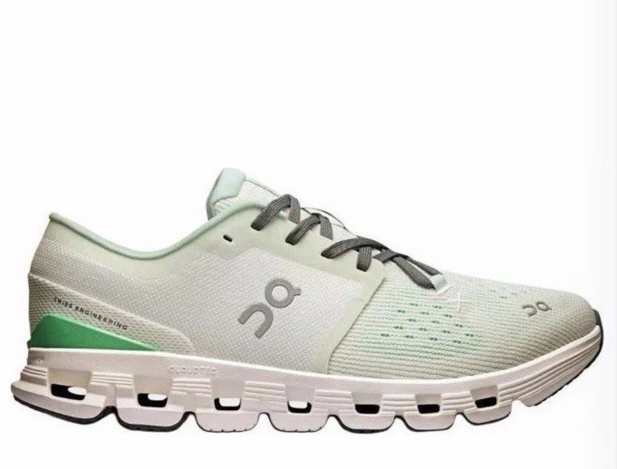 On Cloud X 4 - Aloe/ Honeydew 3WE30073088 Running Shoes Women’s Size 9 - NEW!