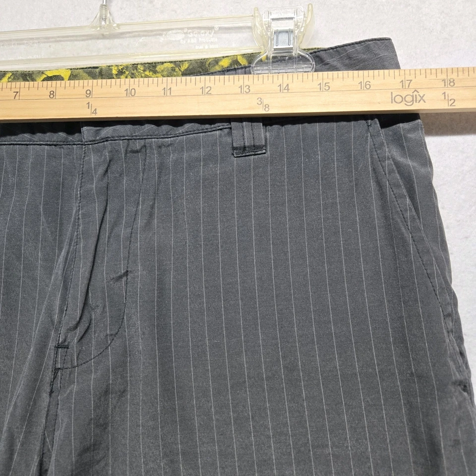 模拟男式短裤条纹灰色 33 码 — 第 2/4 张图片