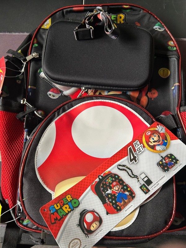 4 Pieces WOW Super Mario Bros. Kids 17" Backpack - Toad