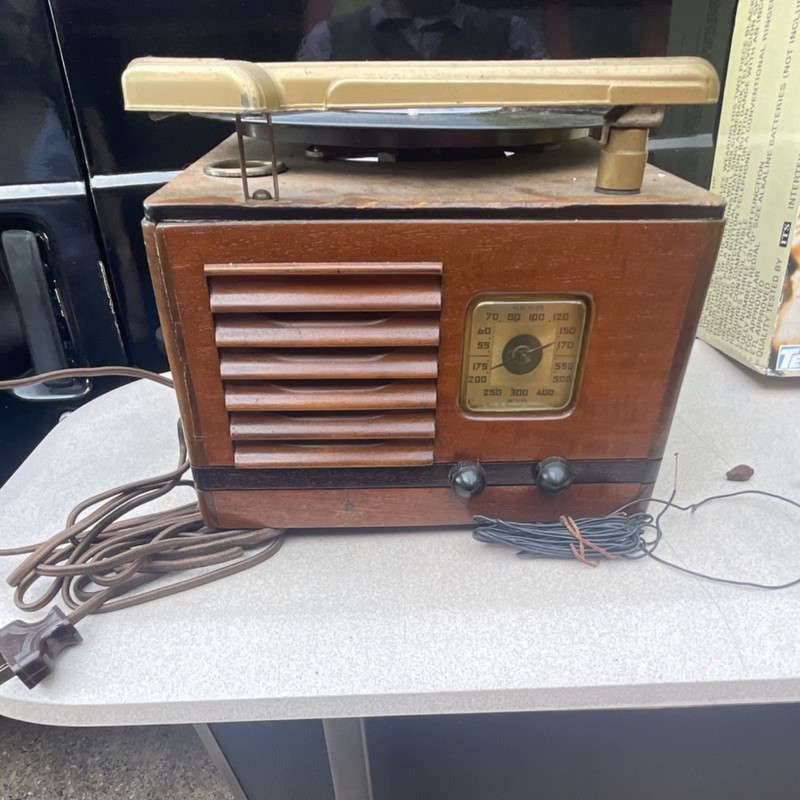 Vintage Tabletop Record Player Phonograph Turntable Wood Cabinet Tonearm