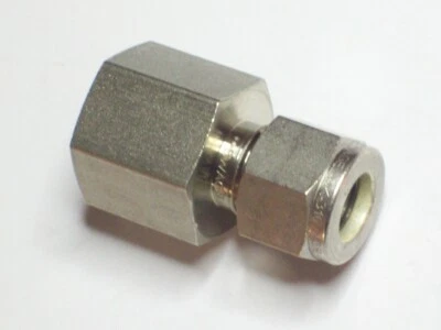 1-Swagelok Stainless Connector Fitting, 3/8" Tube x 3/8" Female NPT, SS-600-7-6
