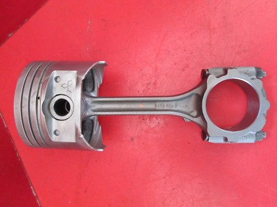 OEM Mitsubishi Piston and Connecting Rod (94-98 Galant) (96-99 Eclipse) 2.4L