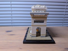 LEGO ARCHITECTURE: Arc de Triomphe (21036) Complete Set with Manual