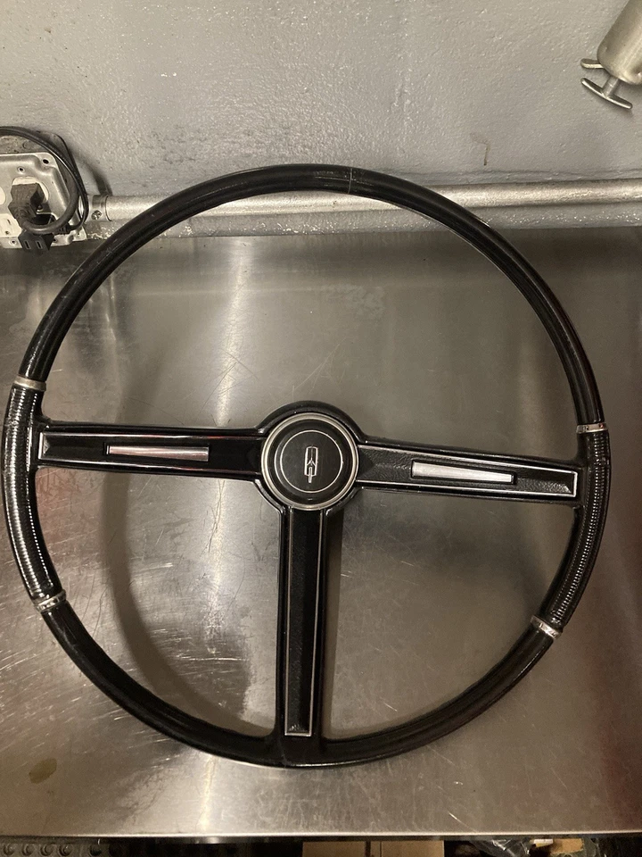 Volante Oldsmobile Cutlass/442 1967 - Imagem 2 de 4