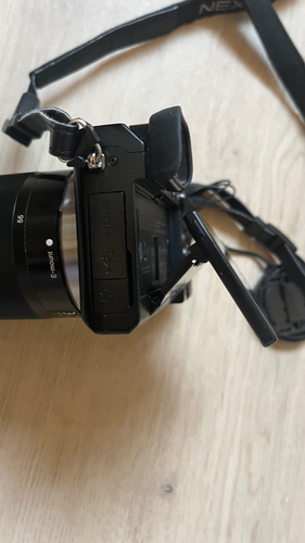 Sony Alpha NEX-7K 24.3MP Digitalkamera - Schwarz (Kit mit OSS 18-55mm Objektiv) - Bild 10 von 15