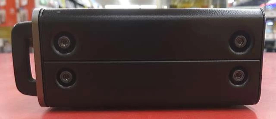 Zoom UAC-2 USB 3.0 Audio Interface 2-In/2-Out 24bit/192kHz XLR/TRS MIDI I/O - Image 4 of 4