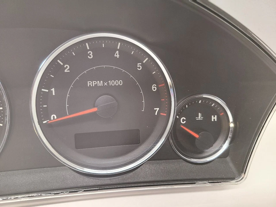 09-10 Jeep Commander Velocímetro Cluster Modelo Deportivo MPH 05172500AI Foto 2 de 4