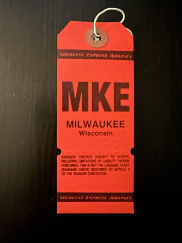 Midwest Express Airlines Vintage Unused Airline Baggage Tag Milwaukee, WI MKE - Picture 2 of 2