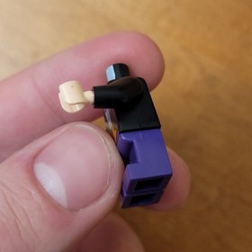 READ LEGO Batman vintag Minifigure The Penguin 7885 7783 Dark Purple Short Legs