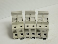 LOT OF 3 SIEMENS FUSE HOLDER 3NW7-021 10X38 32 A AMP 2P 2 POLE 690V - USED