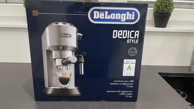 DeLonghi EC 685.m Dedica Espresso-Maschine 1350W - Silber online kaufen |  eBay