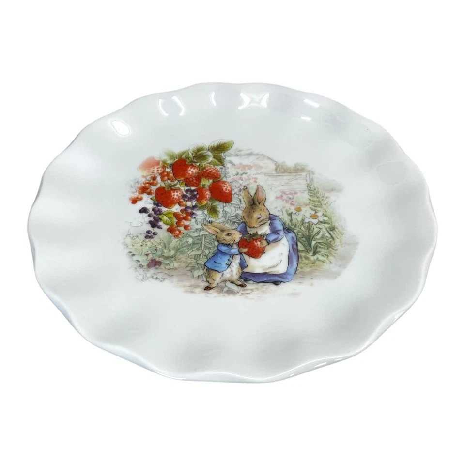Beatrix Potter Peter & Momma Rabbit Easter 10.5" Dessert Cake Stand Pedestal - Изображение 2 из 4