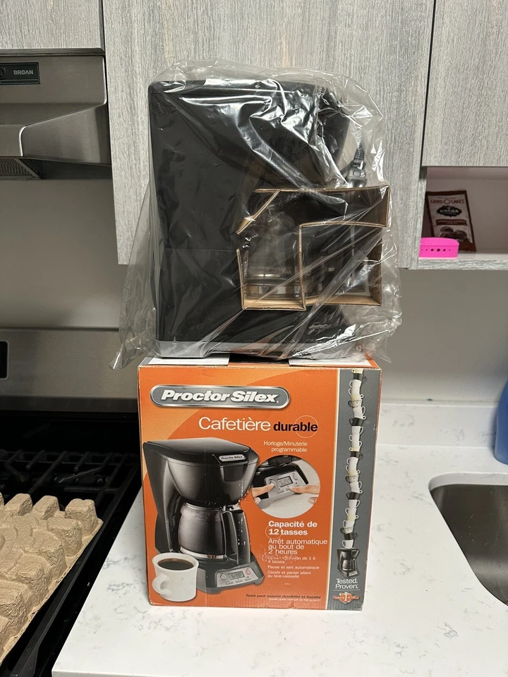 Cafetera duradera Proctor Silex Foto 2 de 4