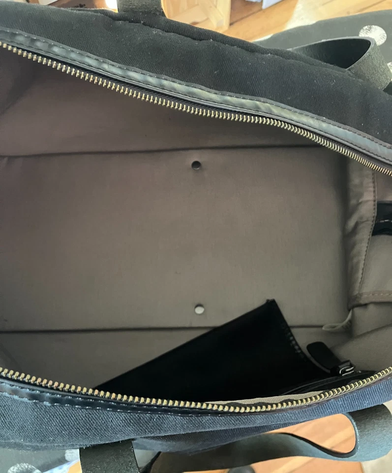 Bolso de Mano Everlane Negro Lona Sarga Fin de Semana Cremallera Asas de Cuero Foto 4 de 4