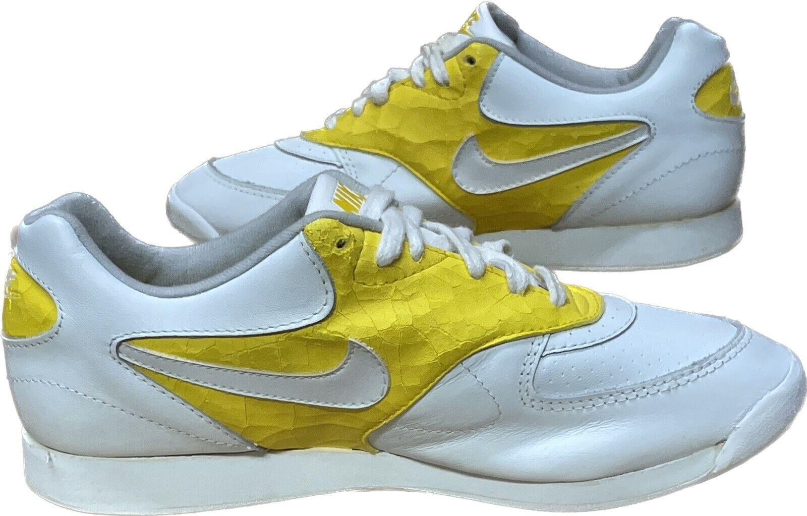 RARE Vintage Nike Shoes Sneakers Yellow White Mod… - image 8