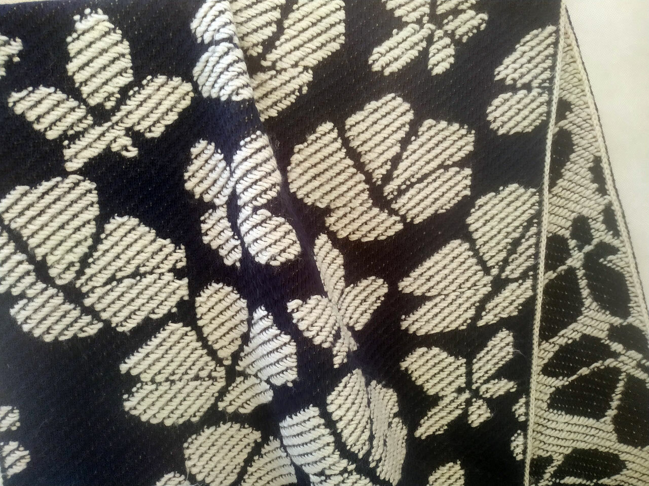 Accessorize Long Wrap Scarf Blue & White Floral Wool Blend Knit 190x49cm image 3