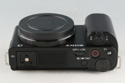 Sony α ZV-E10 Mirrorless Digital Camera *Japanese Version