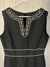 Tahari Arthur S Levine black and white woven sheath dress size 10 beaded piping