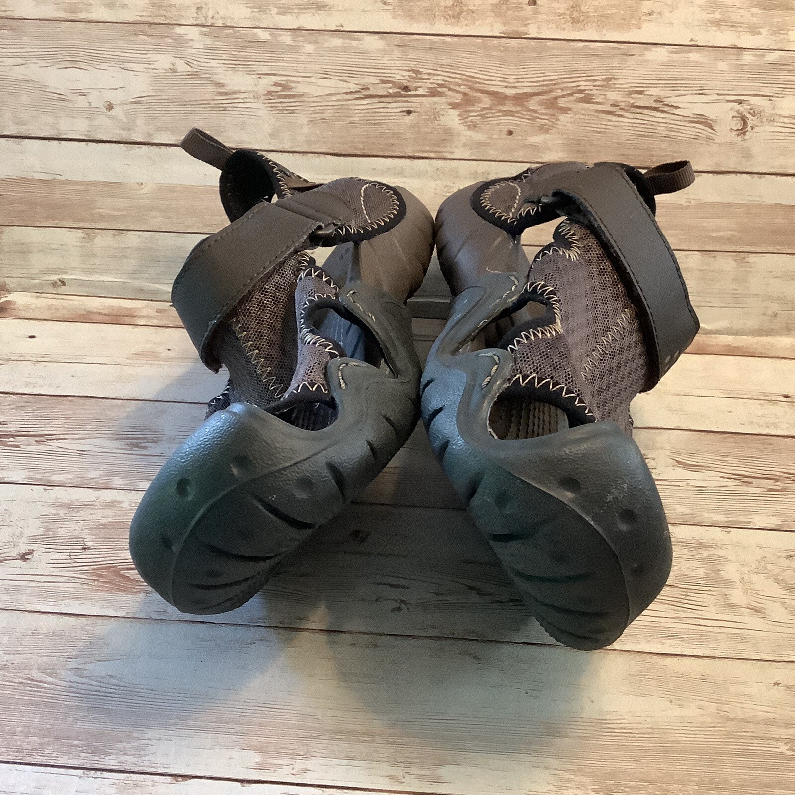 Crocs Swiftwater Fisherman Mesh Sandals Brown Black S… Gem