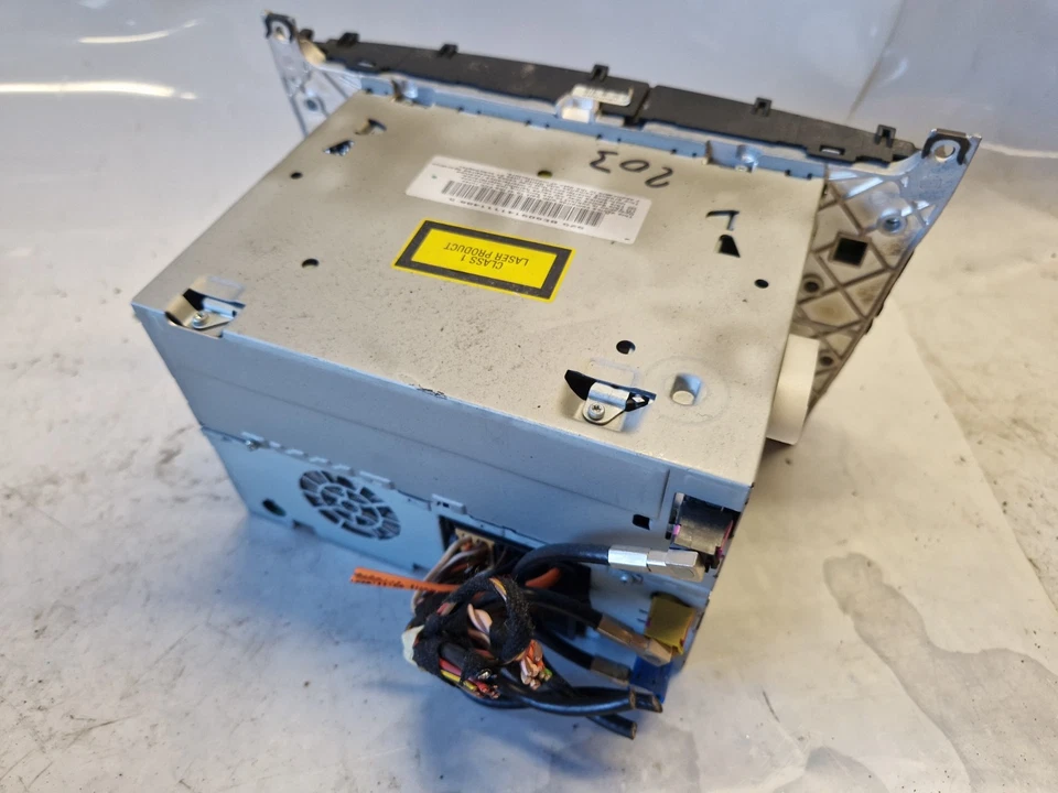 63C* Mercedes Benz Autoradio Navigation Radio CD MP3 Player  A2038703489 - Bild 4 von 4